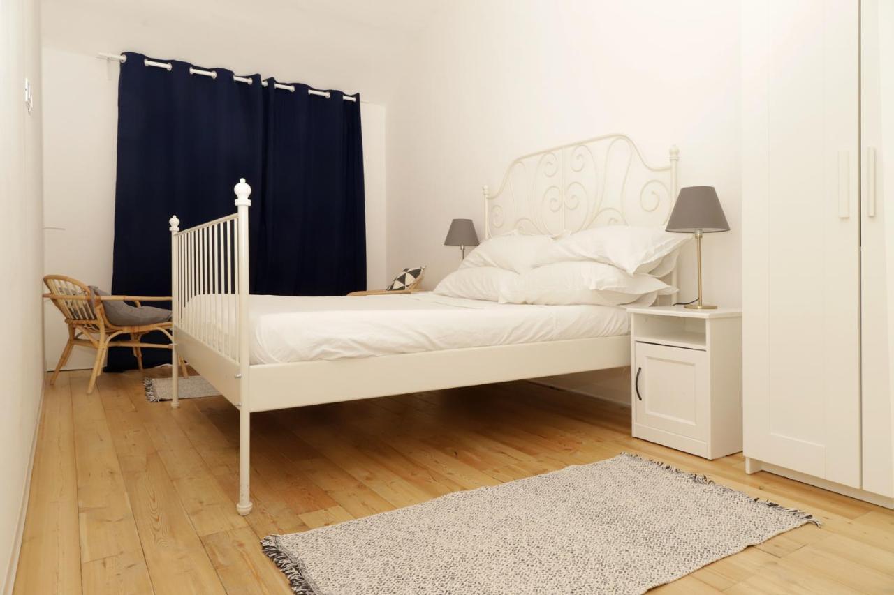 Da Lella City Centre Apartment ตรีเอสเต ภายนอก รูปภาพ
